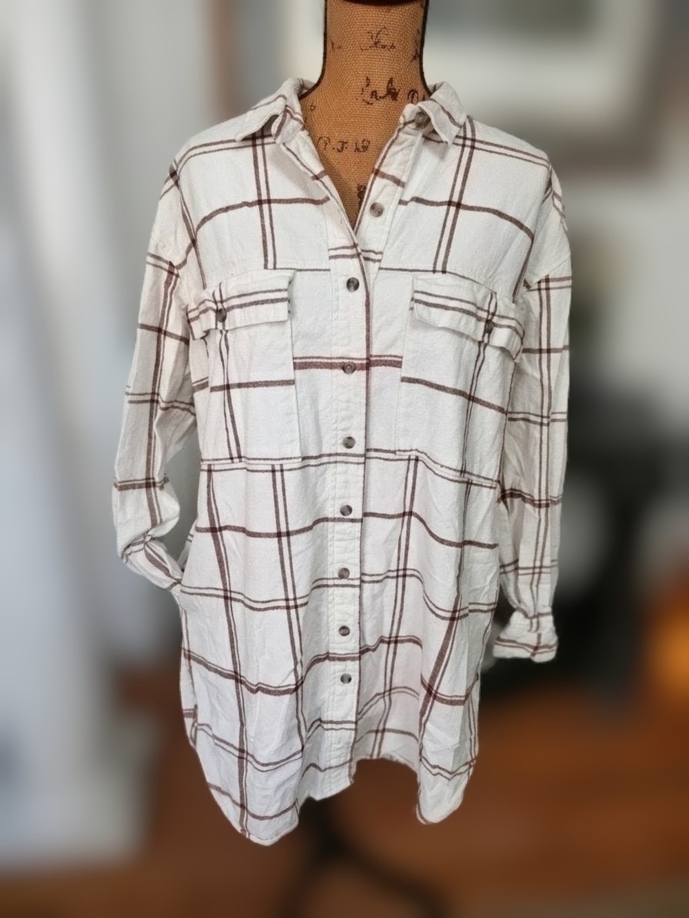 Universal Thread Co. Flannel Plaid Button-Up Shirt